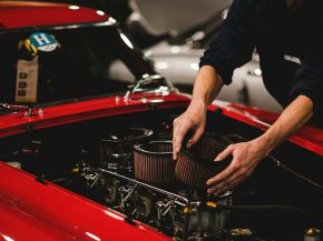 Mali servis automobila – Šta sve uključuje i kada ga napraviti