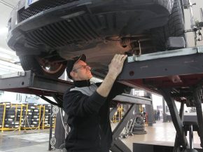 Veliki servis automobila – Kada, zašto i šta sve uključuje